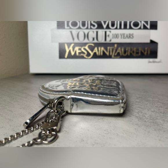 Louis Vuitton LV Heart Coin Purse Silver Monogram Mirror - Picture 4 of 14